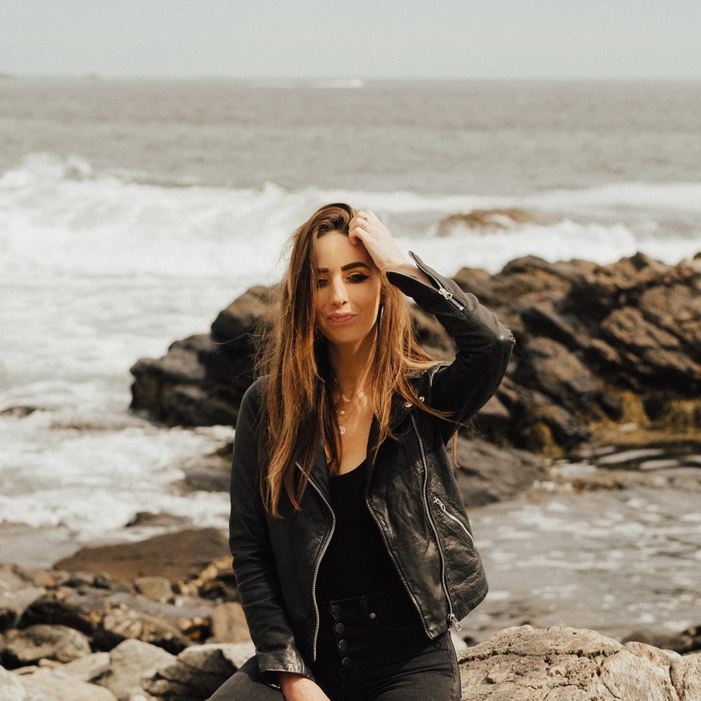 Meet your Posher, Carrie